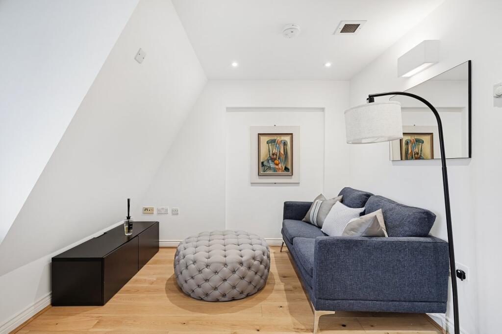 Main image of property: Mortimer Street, 
Oxford Circus, W1W