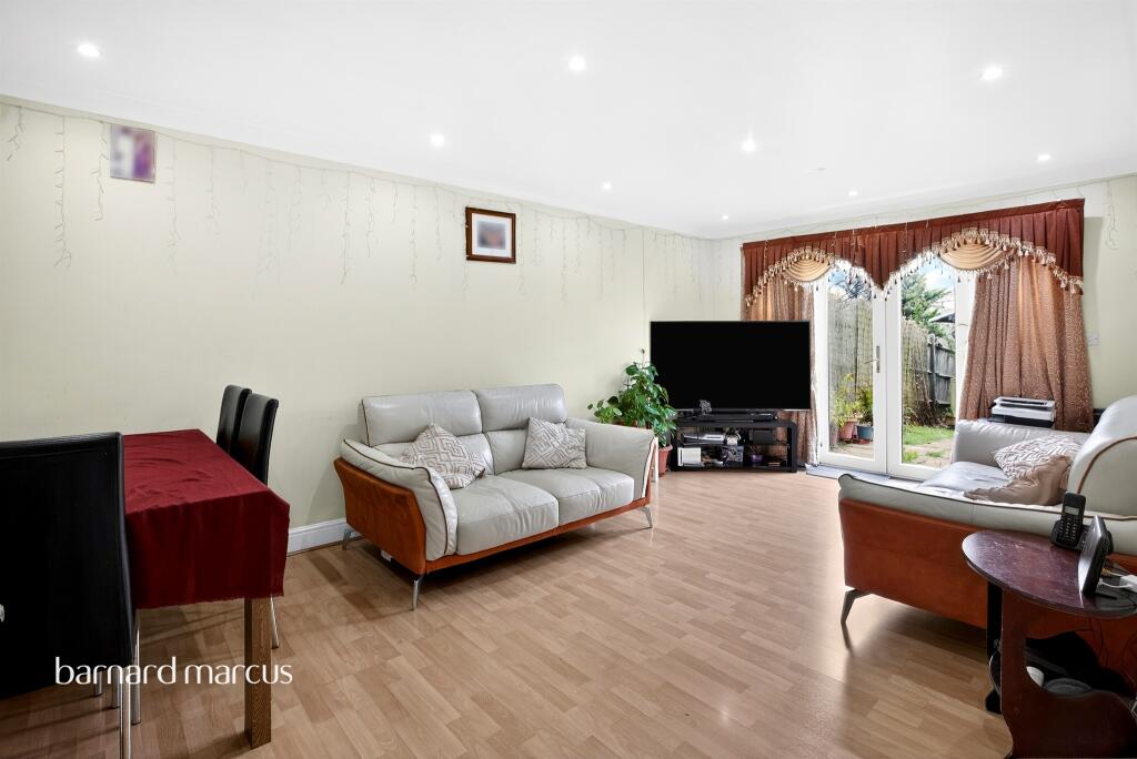 Apartment in London - View 2