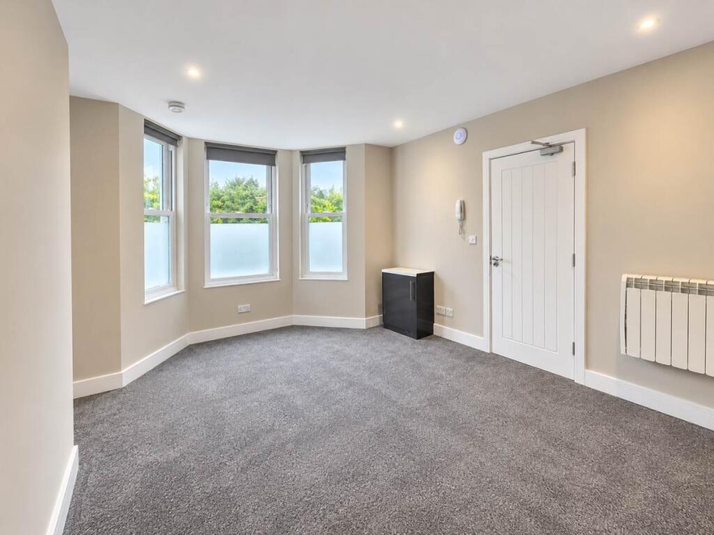 Apartment in Brighton - View 5