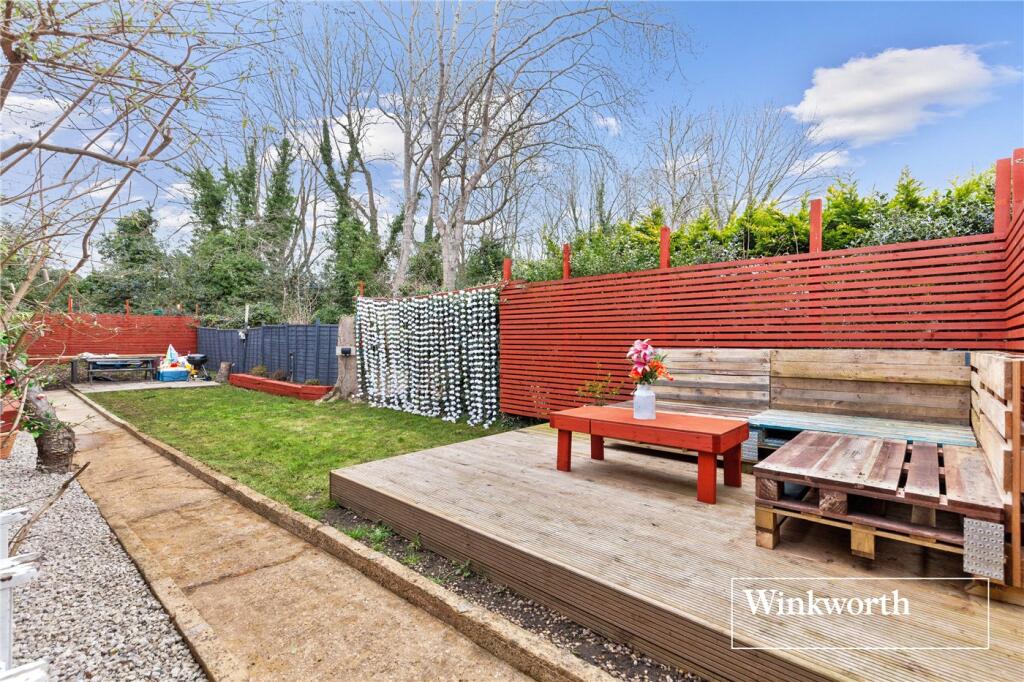 Finchley Park, North Finchley, London, N12 photo 2