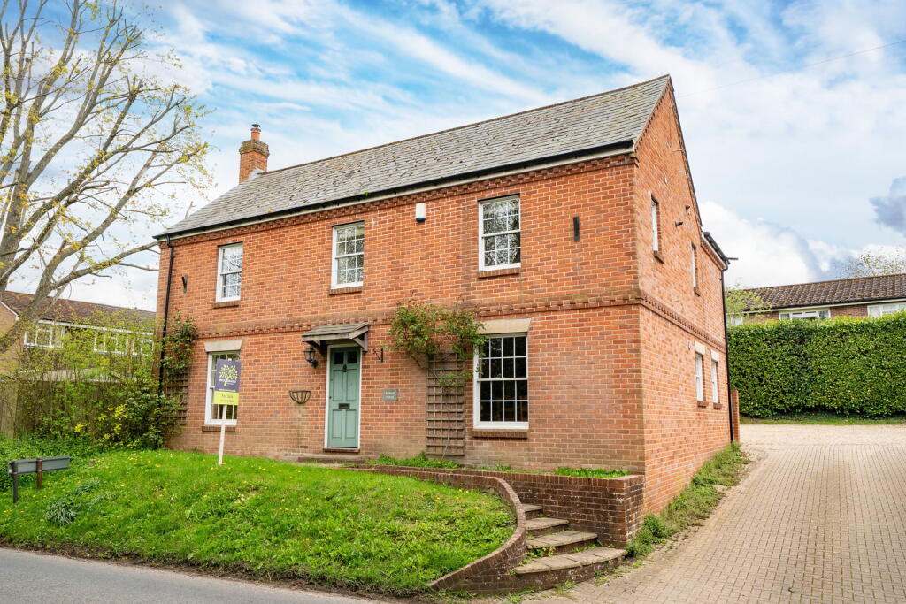 Main image of property: Rowan House, Southington, Overton, Basingstoke, RG25 3DA