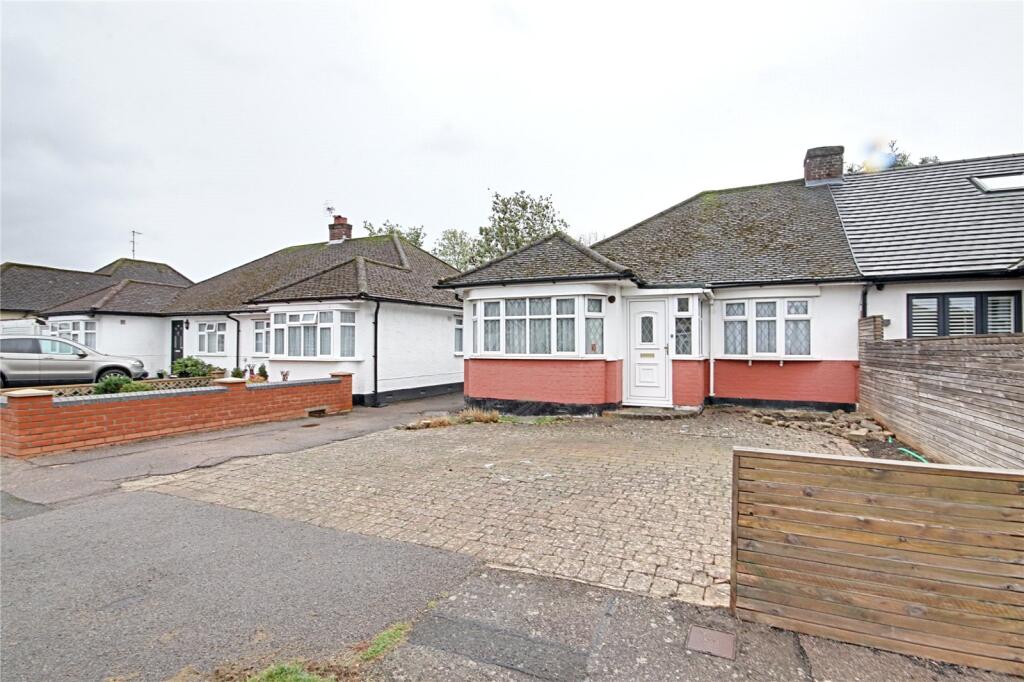 Main image of property: Fairacres Close, Potters Bar, Hertfordshire, EN6