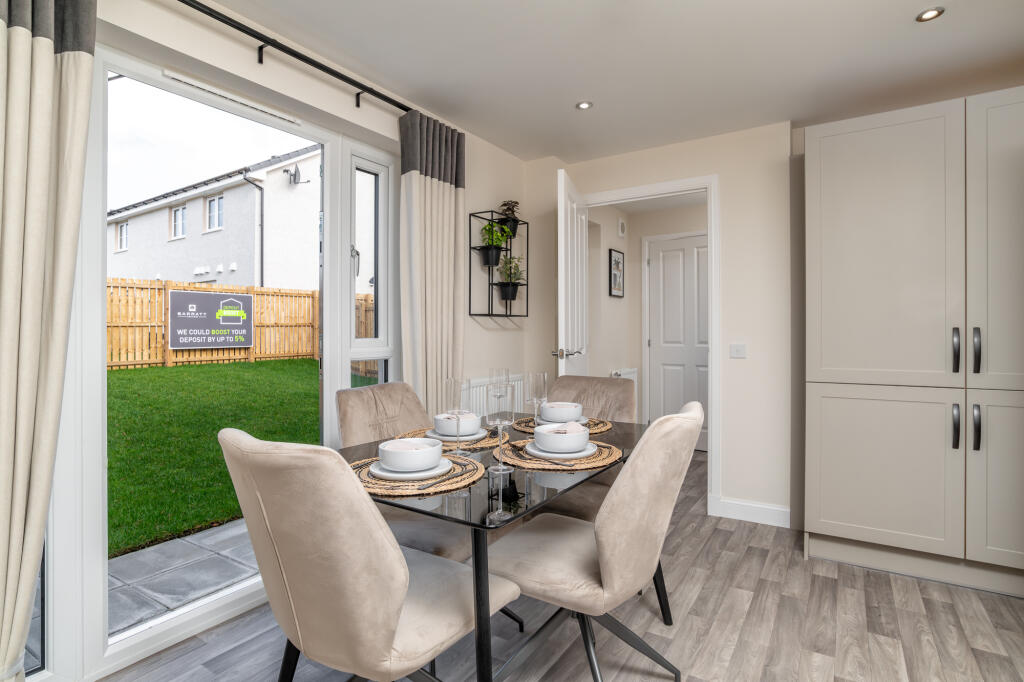 House in Inverurie, Uryside - View 4