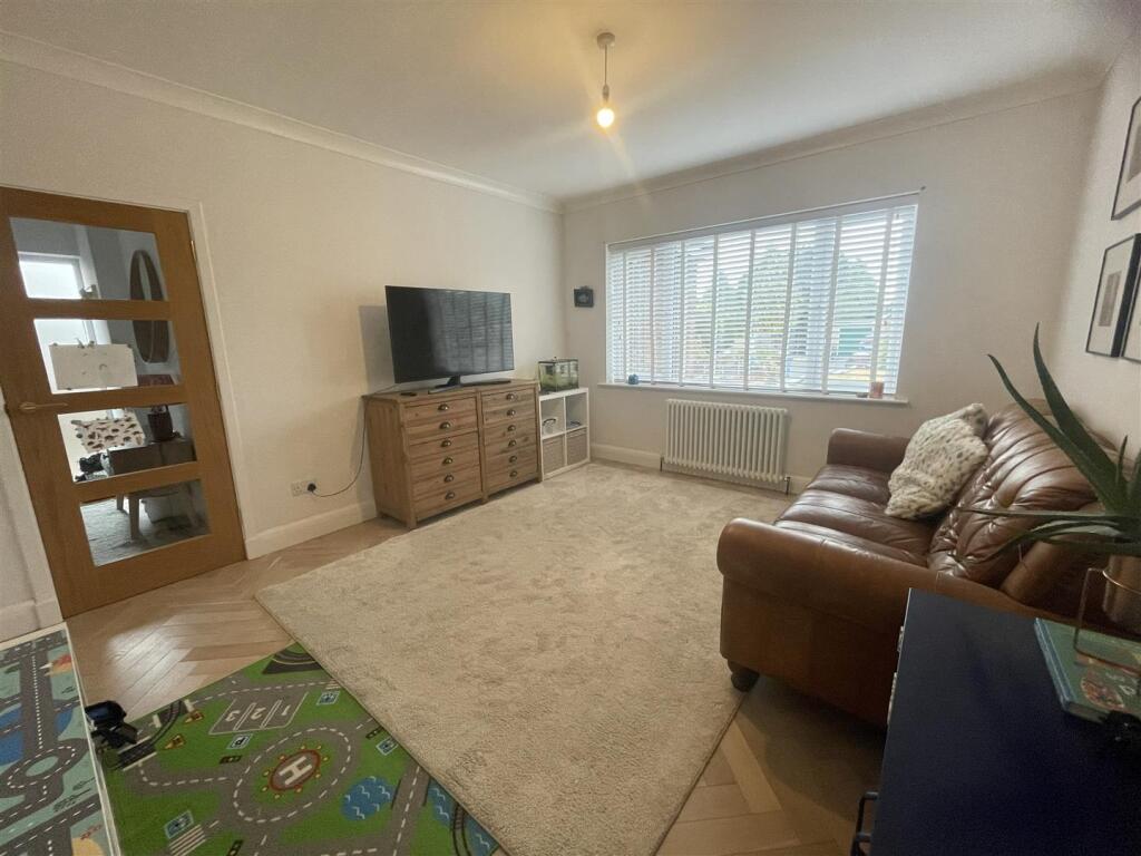 House in Nottingham - View 4