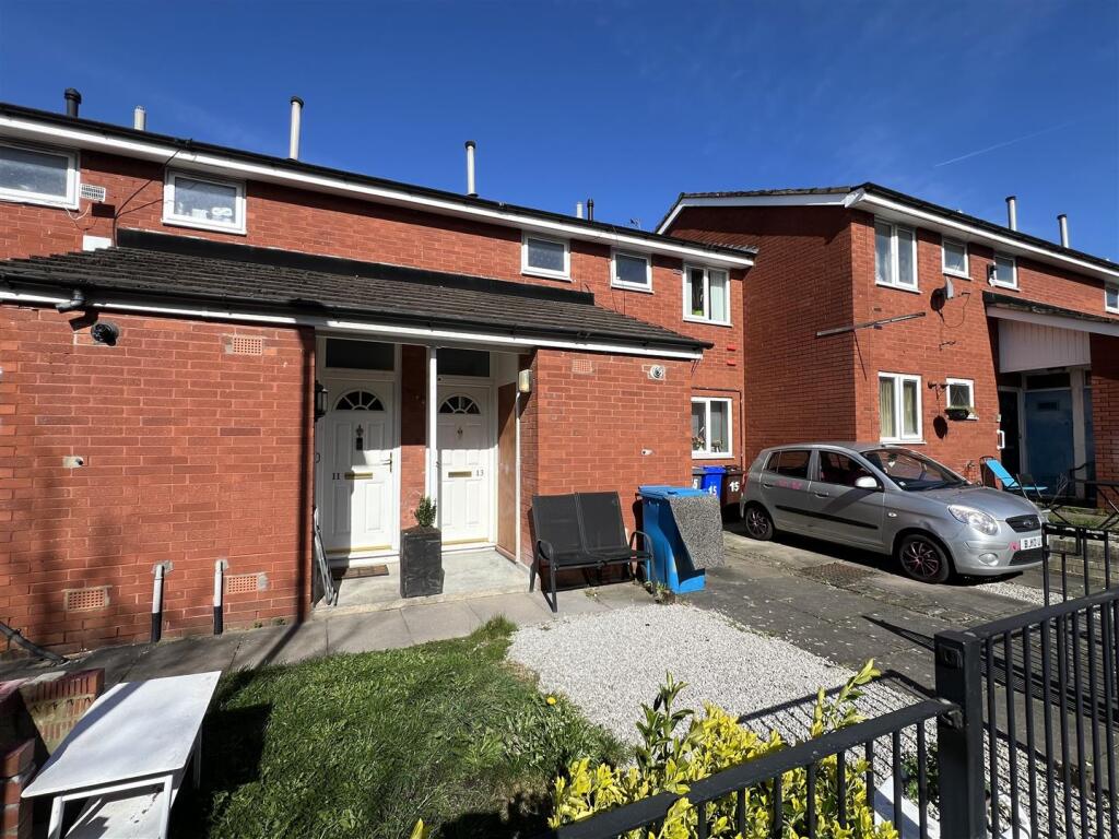 Main image of property: Broxwood Close, Manchester
