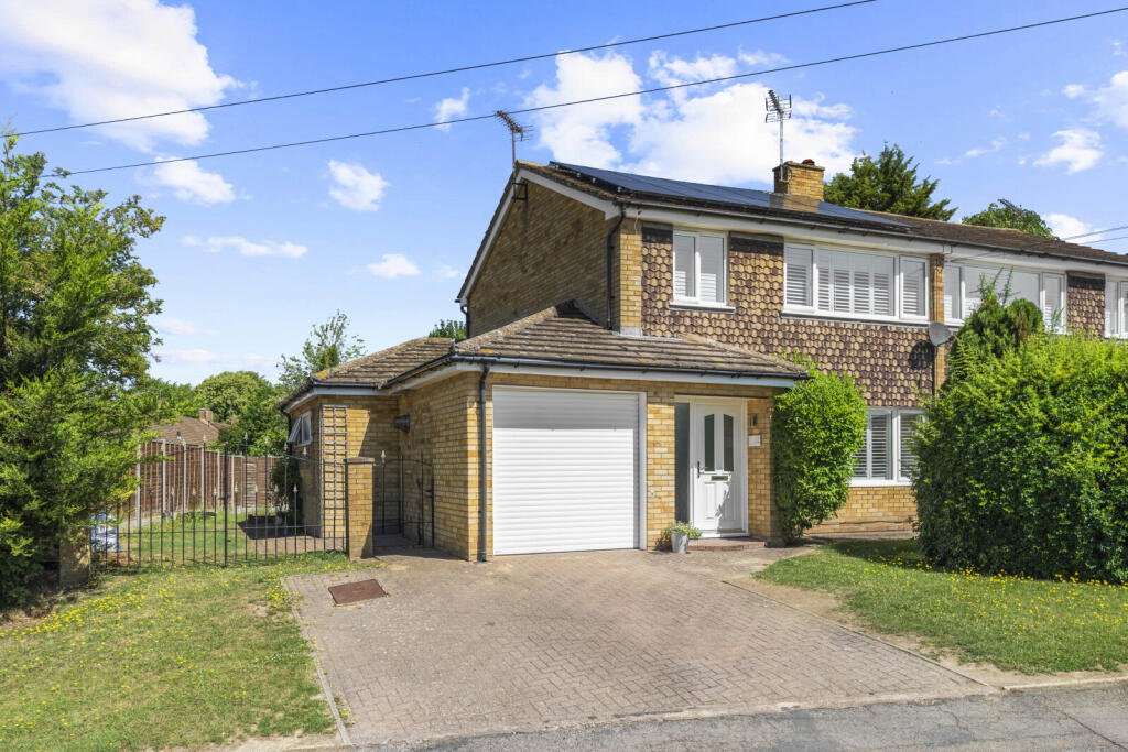 Main image of property: Reedings Way, Sawbridgeworth, Hertfordshire, CM21