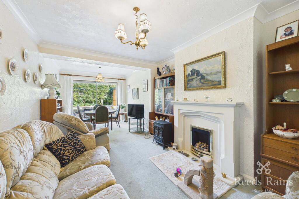 Highfield Road, Pontefract, West Yorkshire, WF8 photo 3