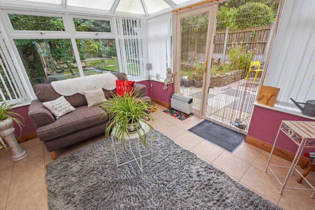 House in Leeds, Farnley - View 4