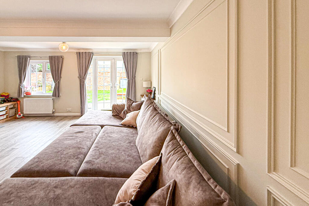 House in Brighton - View 5