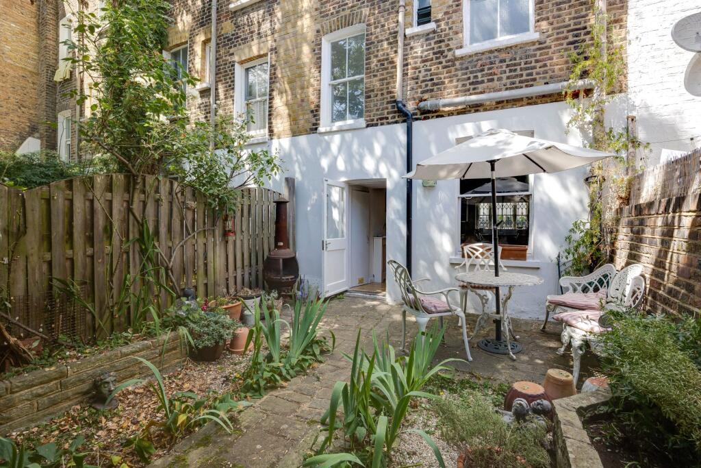 House in London - More