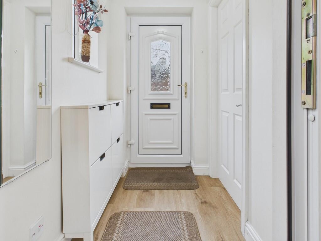 House in Chesterfield, Derbyshire - View 5
