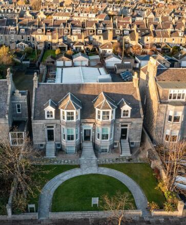BishopHouse_004HDR.jpg