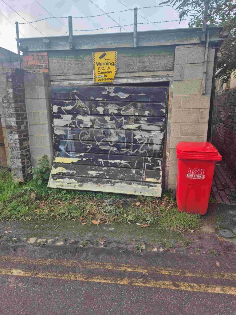 Main image of property: Garage to the rear 236 London Road, Stoke-On-Trent, Staffordshire ST4 5RH