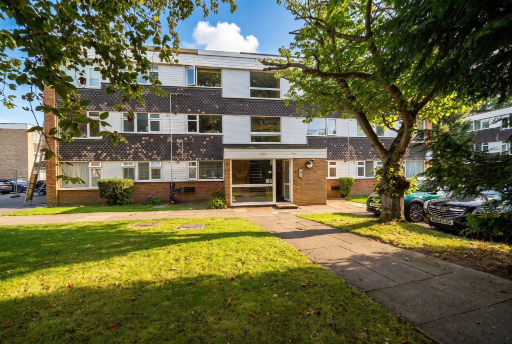 Apartment in Solihull, West Midlands