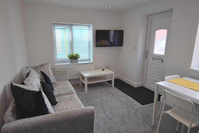 Main image of property: Croft Street - Flat 4 - 26/27