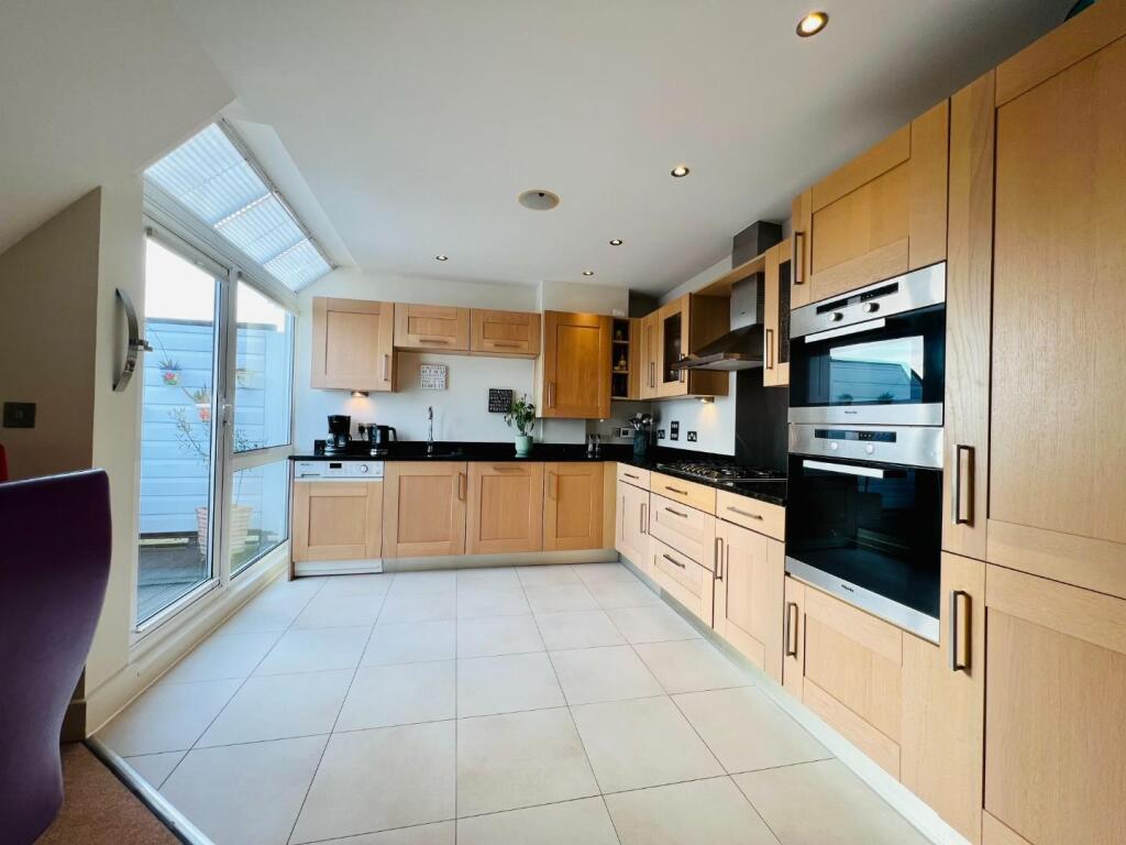 Apartment in Hythe, Orchard Valley - View 4