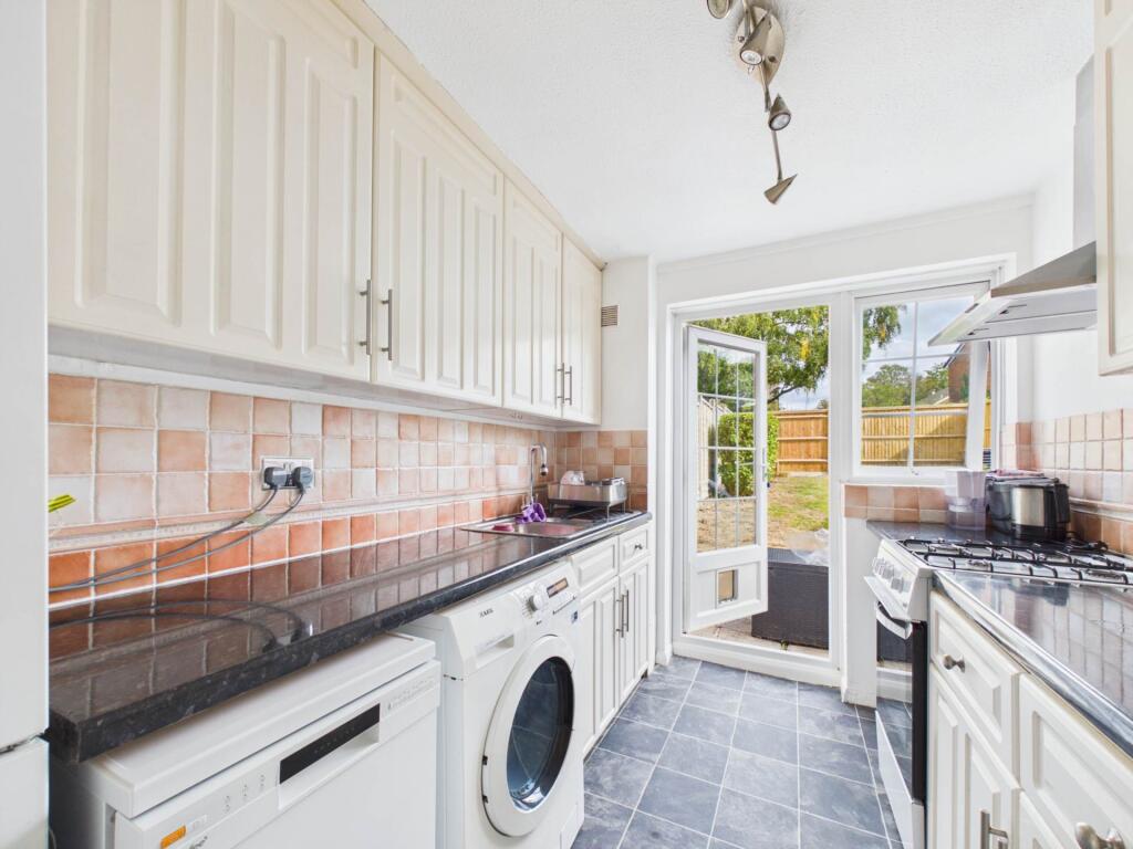 House in Redhill - View 5