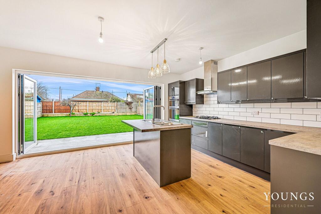 Main image of property: Oxford Road, Stanford-Le-Hope, SS17