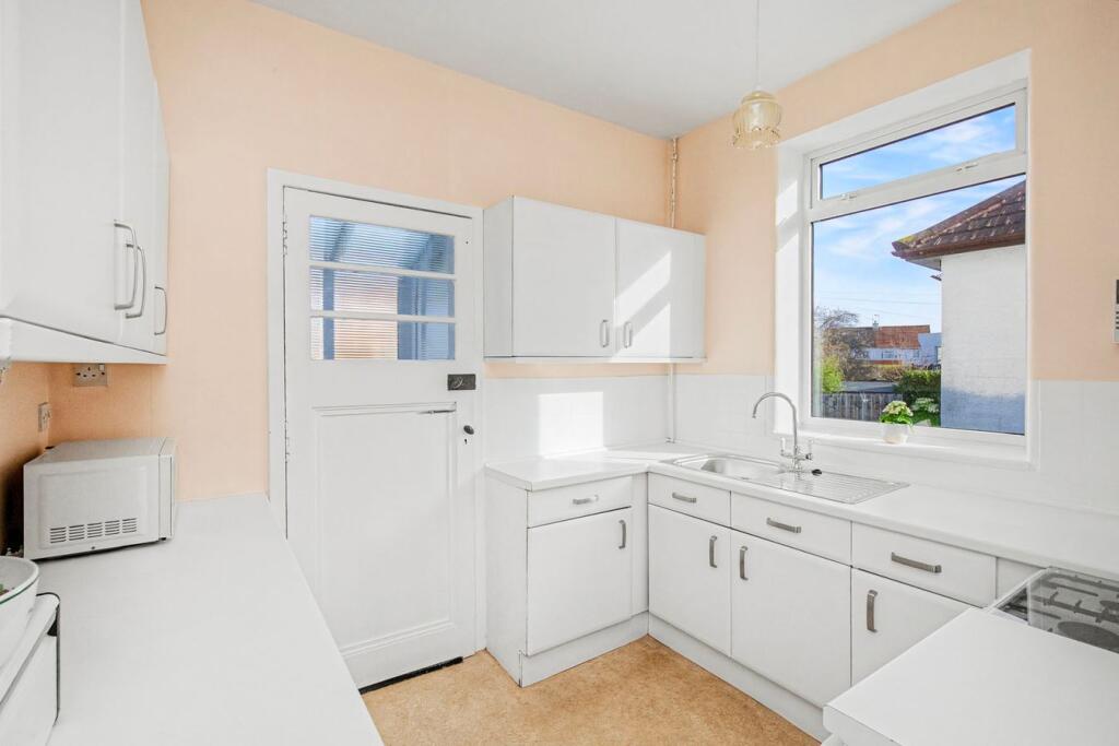 Silverknowes Drive, Edinburgh, EH4 photo 4