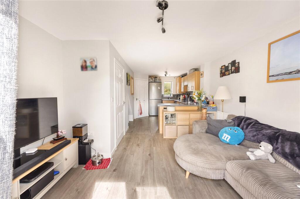 House in Bristol, Emersons Green - View 2