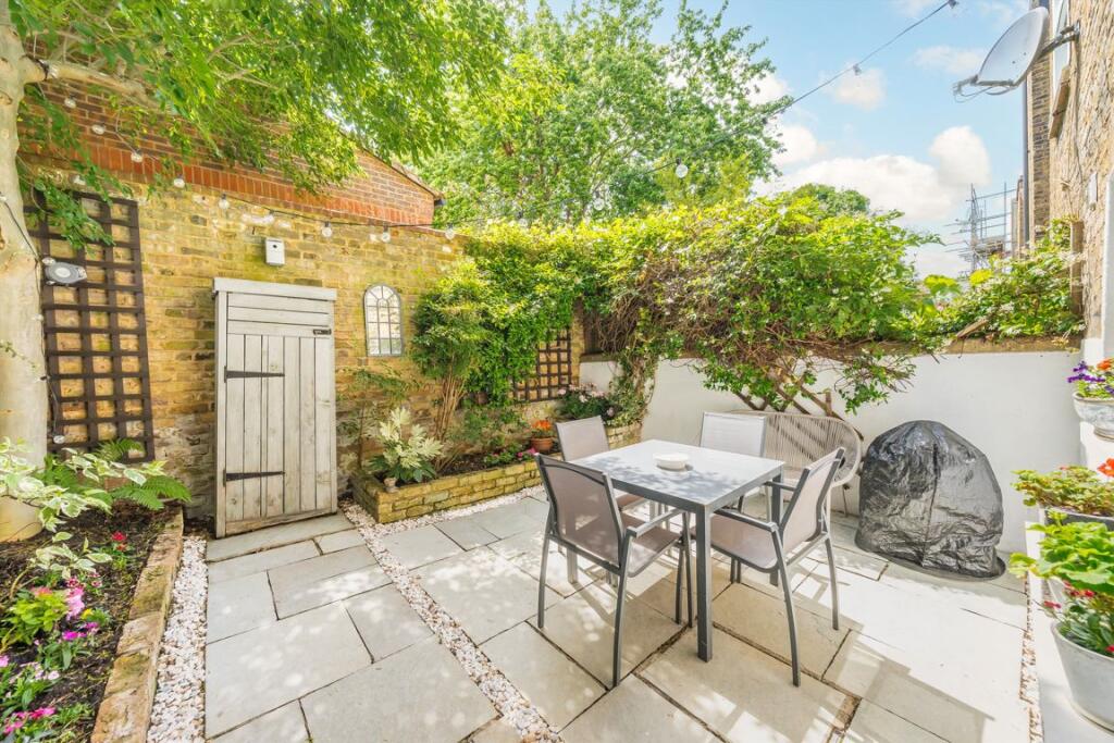 Main image of property: Sandmere Road, Clapham