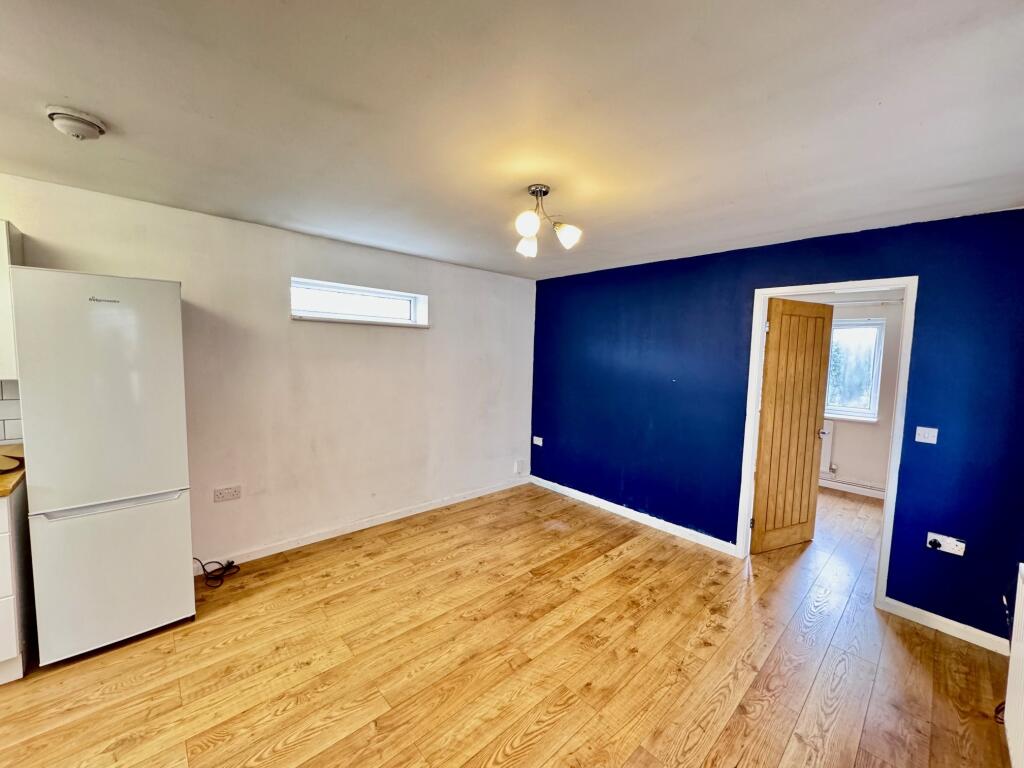 Apartment in Nottingham - View 5