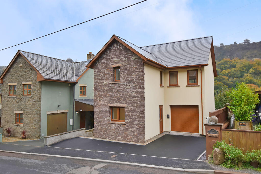 Main image of property: Main Road, Clydach