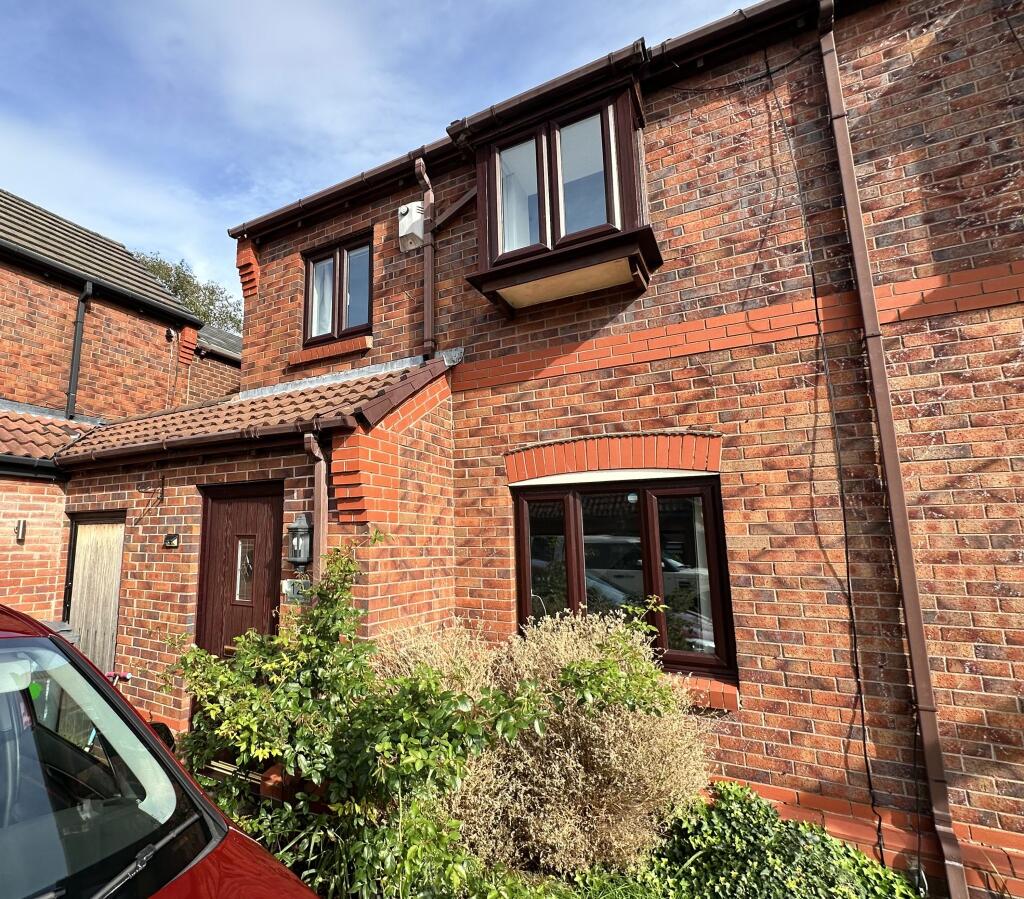 3-bed semi-detached on Sherwood Court, Liverpool, £200,000