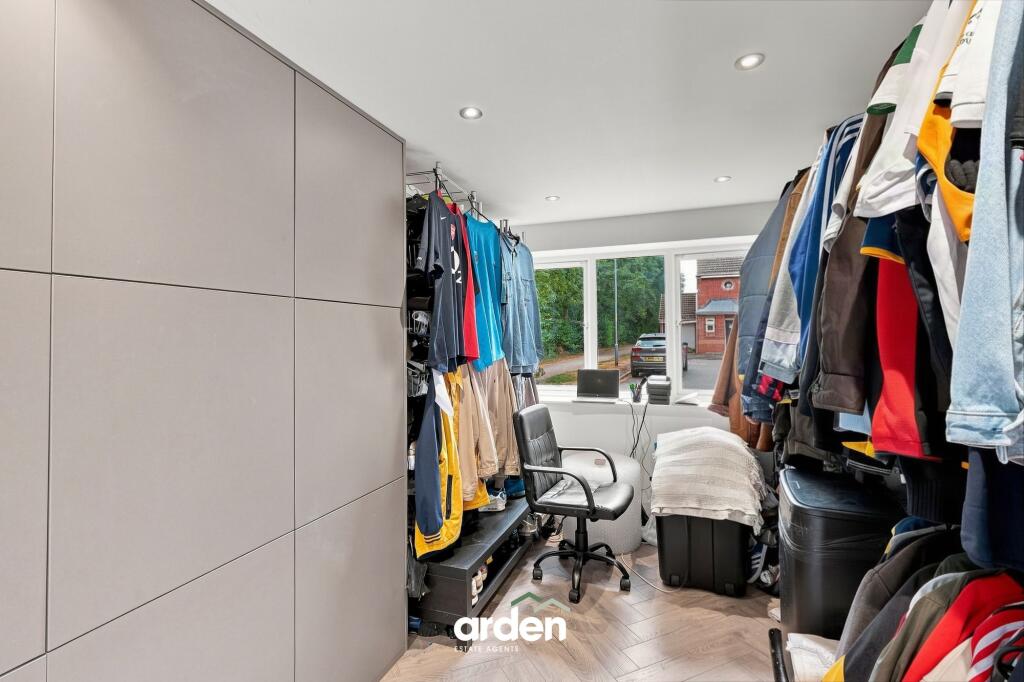House in Redditch, Batchley - More