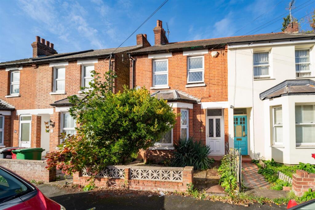 3-bed semi-detached on Aldin Avenue South, Slough, £400,000