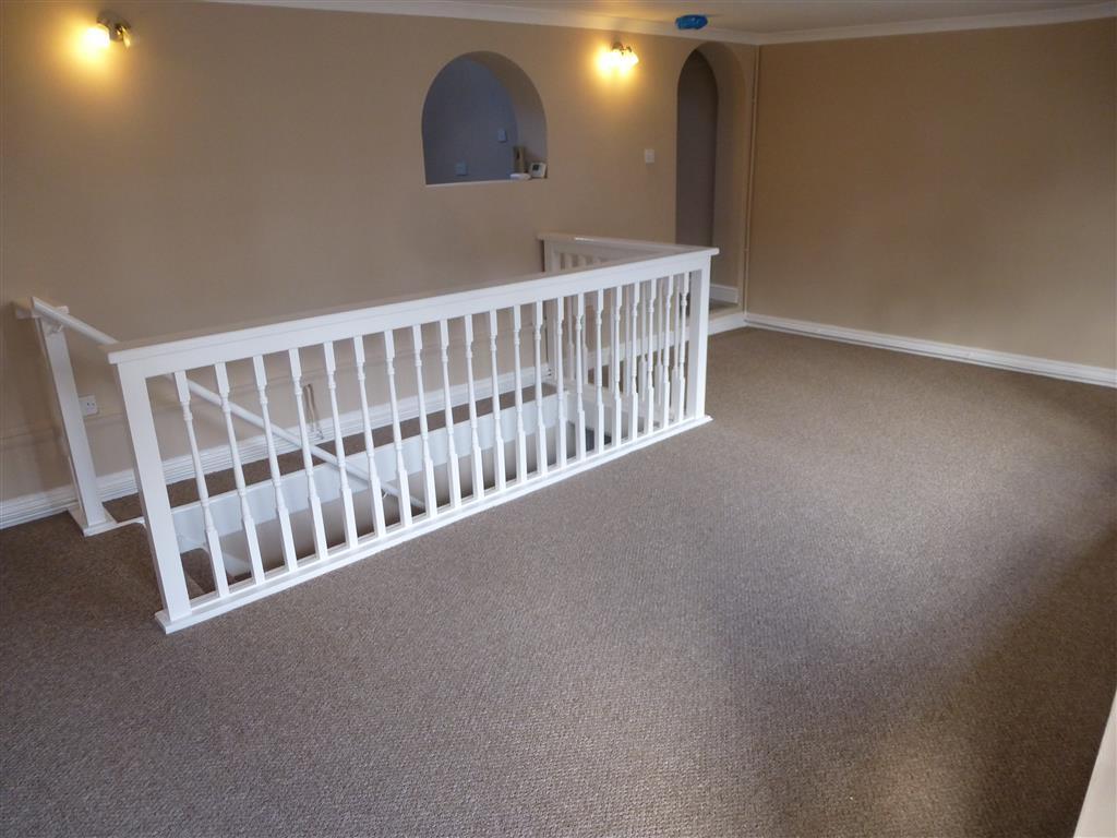 House in Dudley - View 5