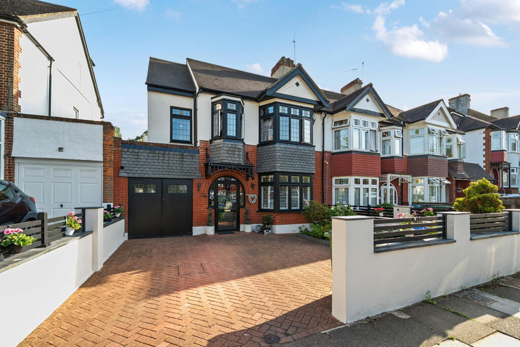 Main image of property: Chelsworth Drive, Plumstead