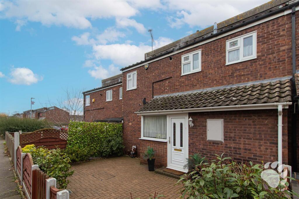 Main image of property: Merrylands, Laindon, SS15