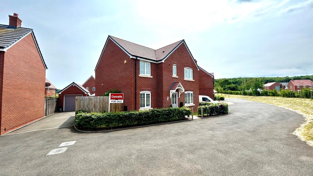 Main image of property: Anderton Avenue, Wellesbourne, Warwick