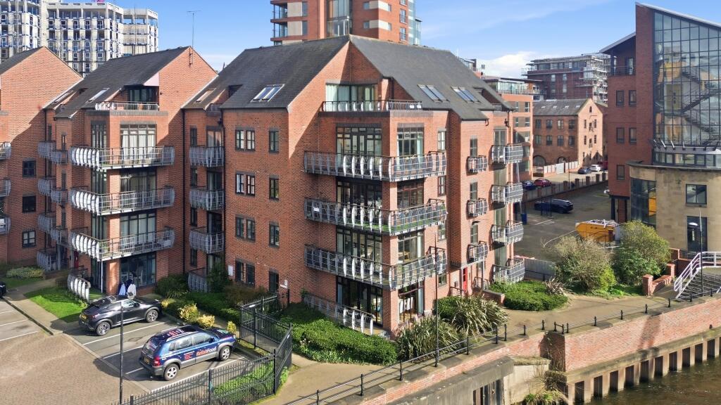 Main image of property: Turlow Court, Leeds, LS9
