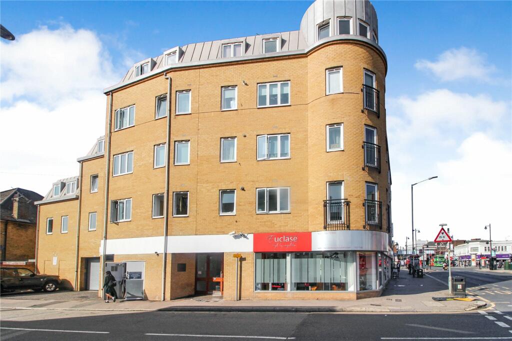 Southbury Court, South Street, RM1 photo 4