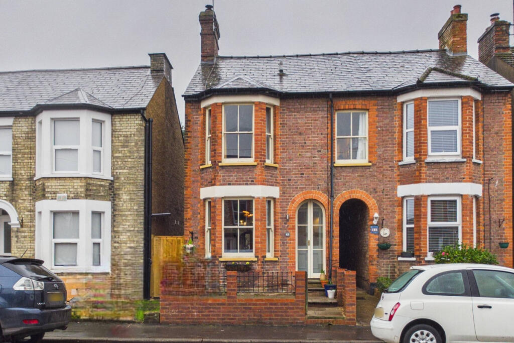 3-bed semi-detached on Weymouth Street, Apsley, HP3, £550,000
