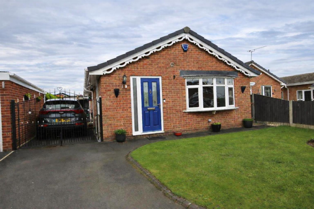 Main image of property: Windsor Rise, Pontefract
