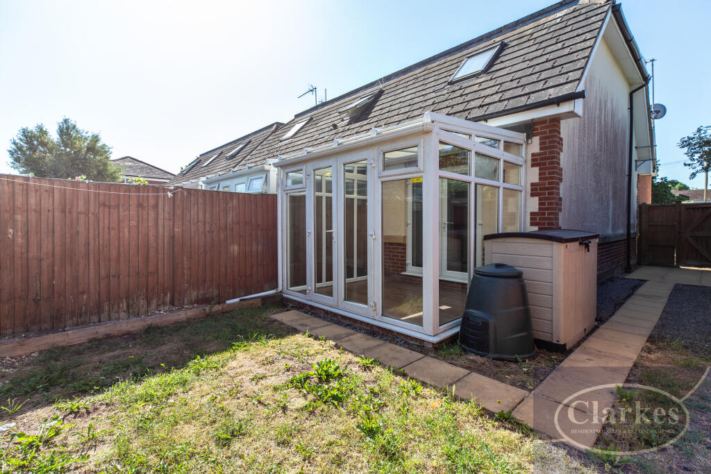 Orchard Close, Bournemouth photo 3