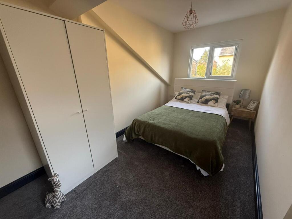 Main image of property: New Room Available Now! Private Bathroom, ALL BILLS INCLUDED Mansfield