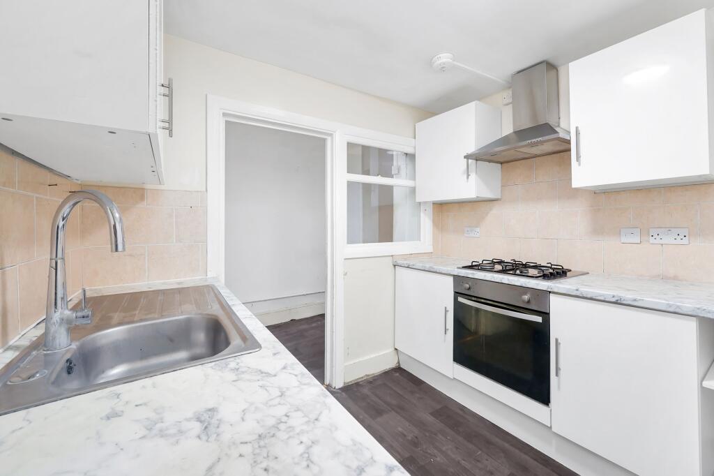 Roundwood Road, London, NW10 photo 4