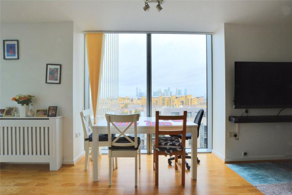 Apartment in London - More