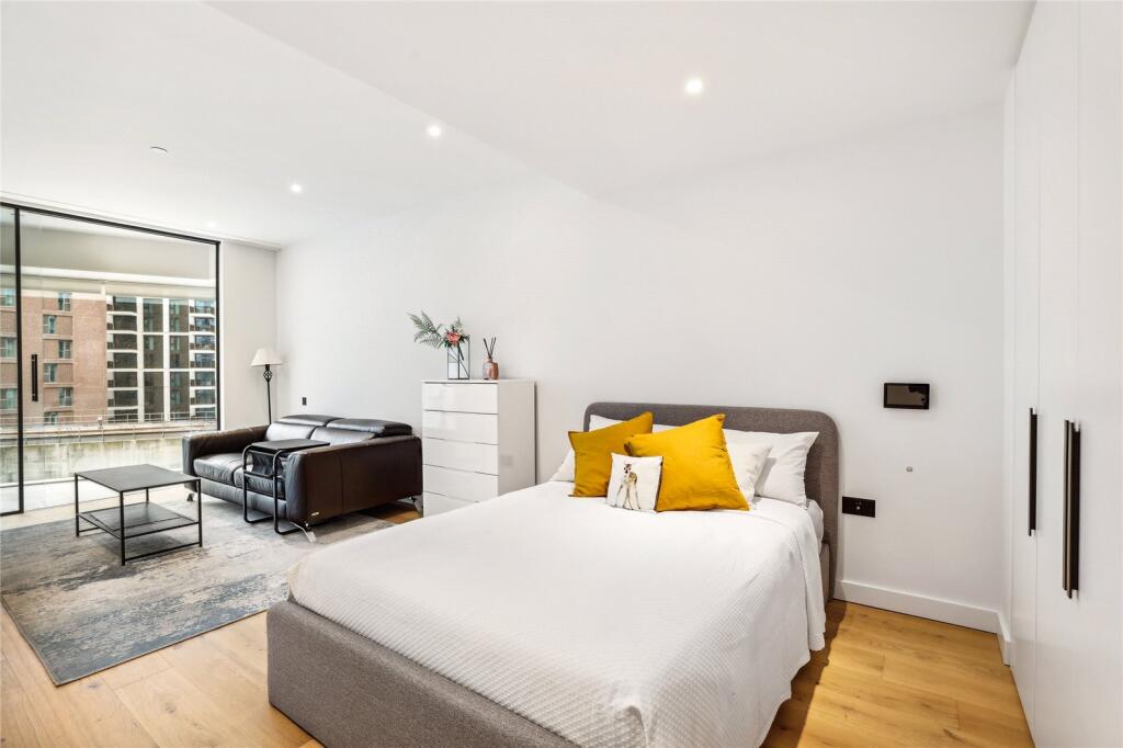 Apartment in London - View 5