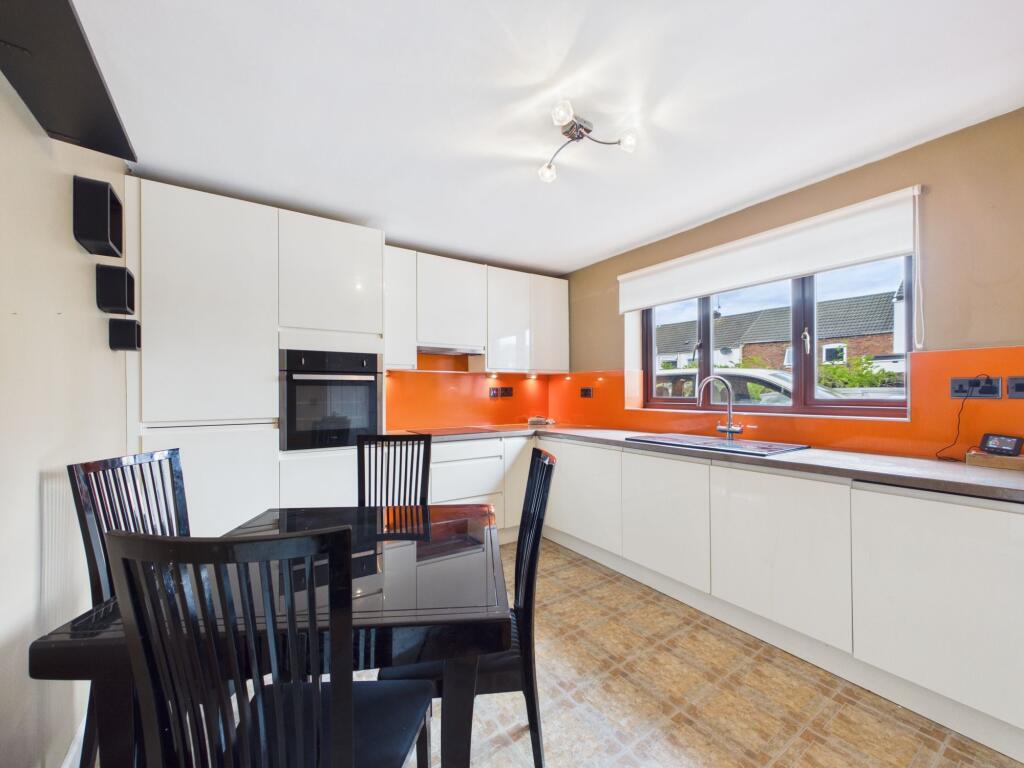 House in Bolsover, South Normanton - More