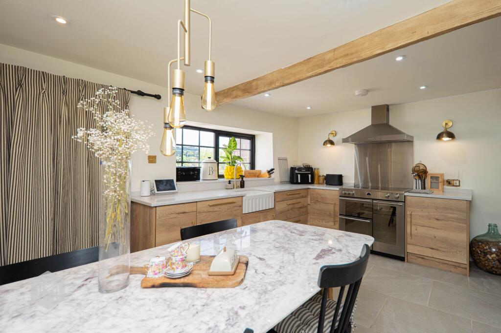 Watling Street, Affetside, BL8 photo 4