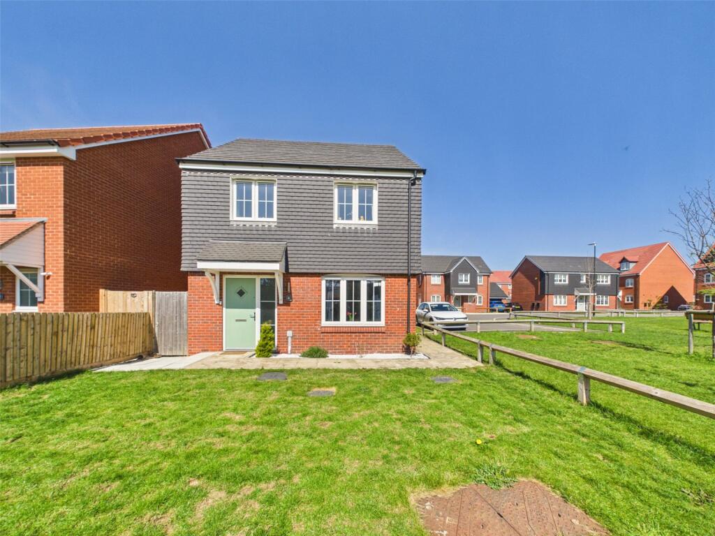 Main image of property: Tailor Close, Churchdown, Gloucester, Gloucestershire, GL3