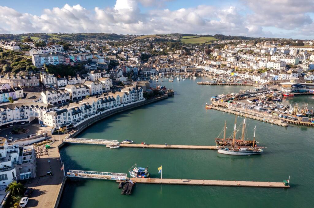 House in Brixham, Torbay - More