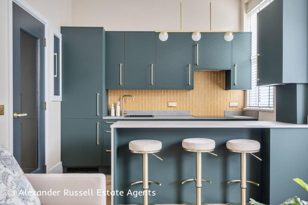 Apartment in Canterbury - More