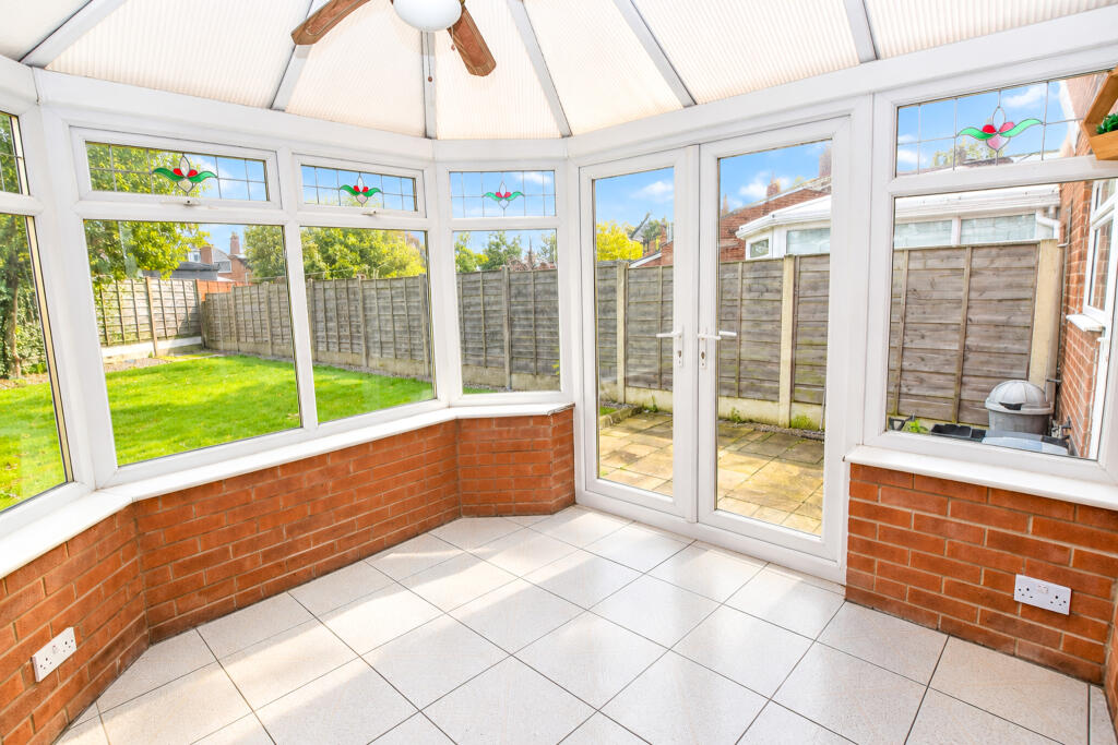 Dunster Drive, Flixton, Manchester, M41 6WR photo 3