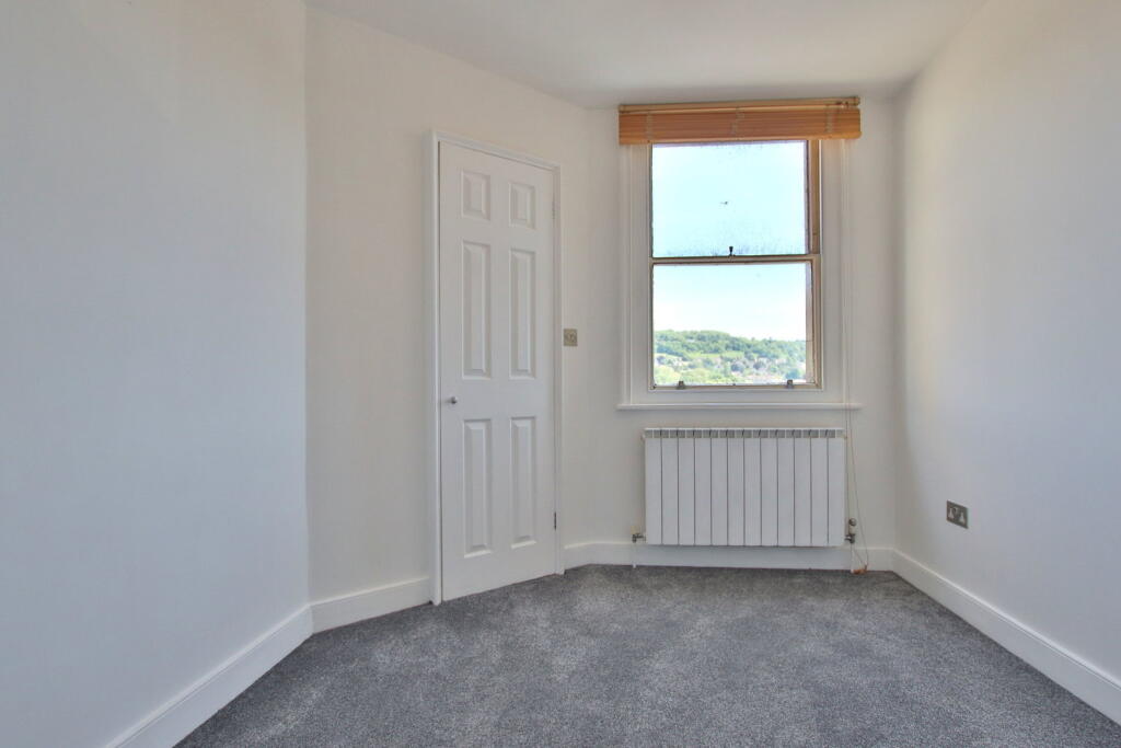 Apartment in Bath - More